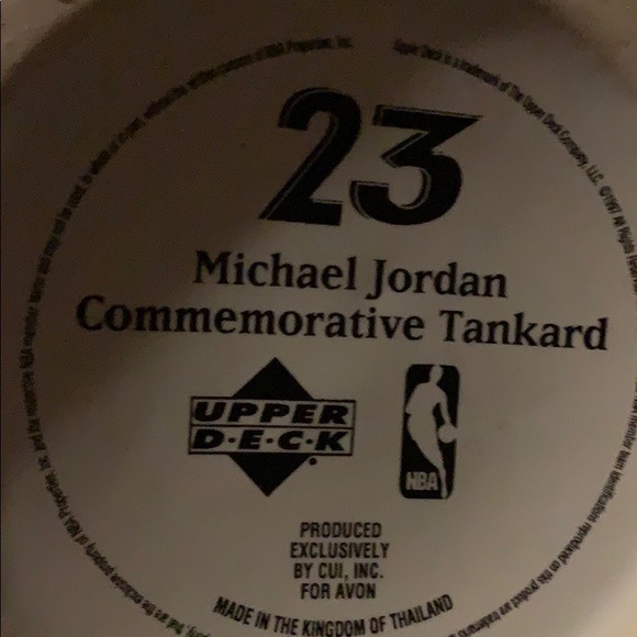 Michael Jordan “mug” upper deck commemorative - Picture 3 of 5